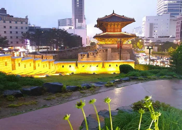 아파트 Zennyne 5 Minutes From Hyehwa Station 3 Queen Beds *