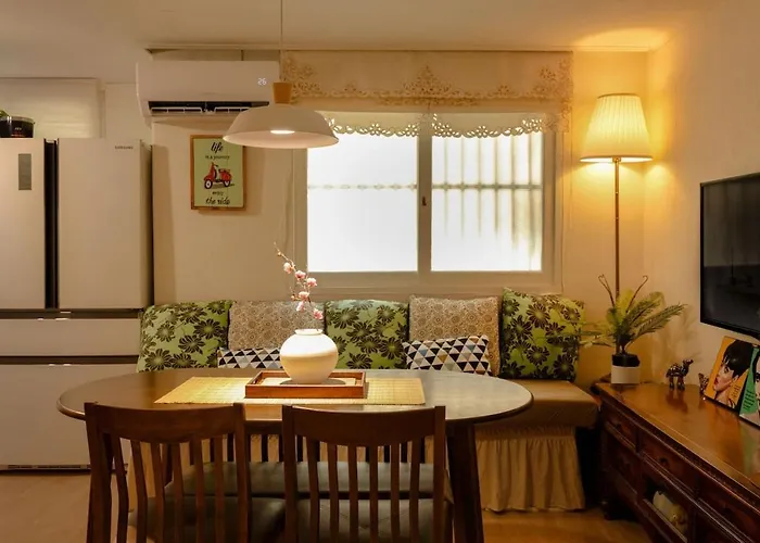 Zennyne 5 Minutes From Hyehwa Station 3 Queen Beds